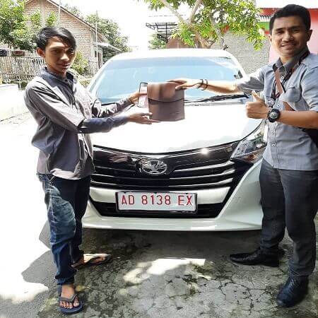 Serah Terima Sales BARA Dealer Toyota Jogja (4)